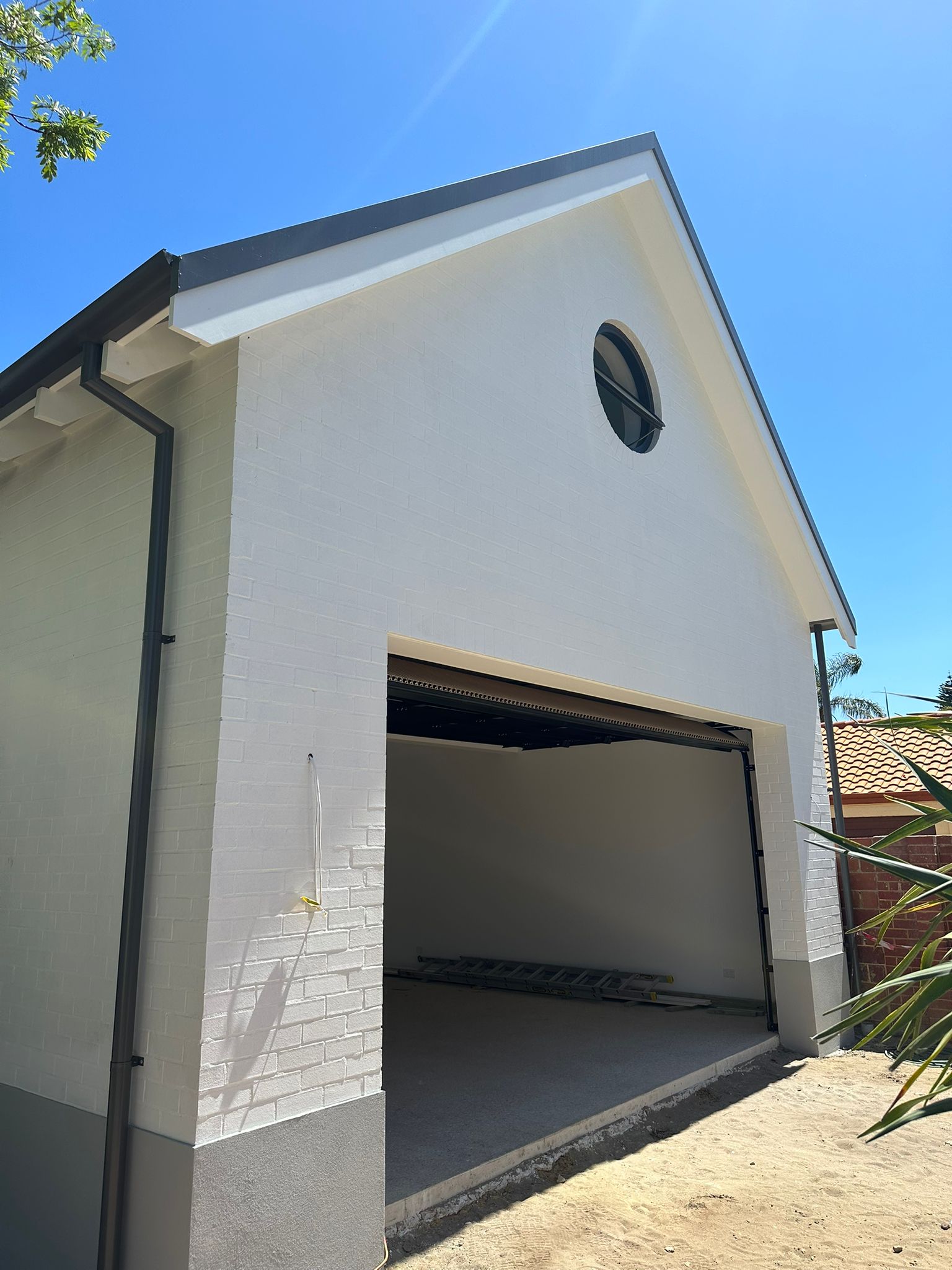 Broome St Cottesloe custom curved brickwork photo 10
